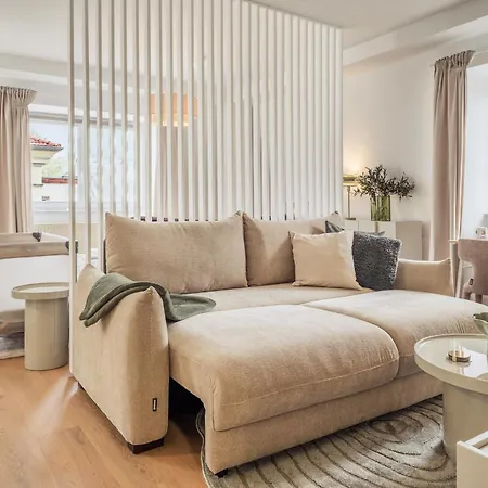 Auszeit Im Loft I Inkl Parkplatz I Balkon I 49 Qm I 3 Min Zur Elbe I 1 Schlafzimmer I Laubegast Apartman *